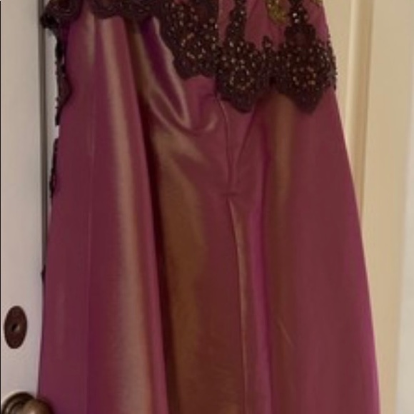 Gorgeous Jovani dress. Excellent condition. Comes with a matching scarf. - Picture 11 of 16